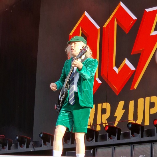 AC/DC Dresden Rinne 16.06.2024 Power Up Tour Angus Young