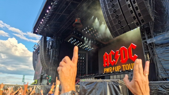 AC/DC Dresden Rinne 16.06.2024 Power Up Tour Angus Young