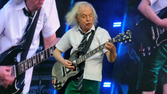 AC/DC Dresden Rinne 16.06.2024 Power Up Tour Angus Young