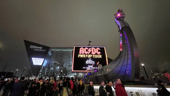 AC/DC Minneapolis US Bank Stadium 10 April 2025 Power Up Tour USA